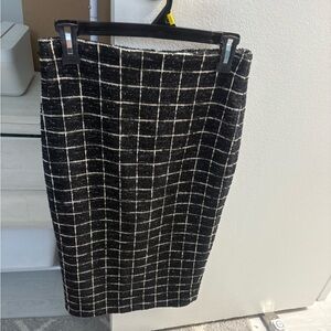 Melanie Lyne Black and White Tweed skier